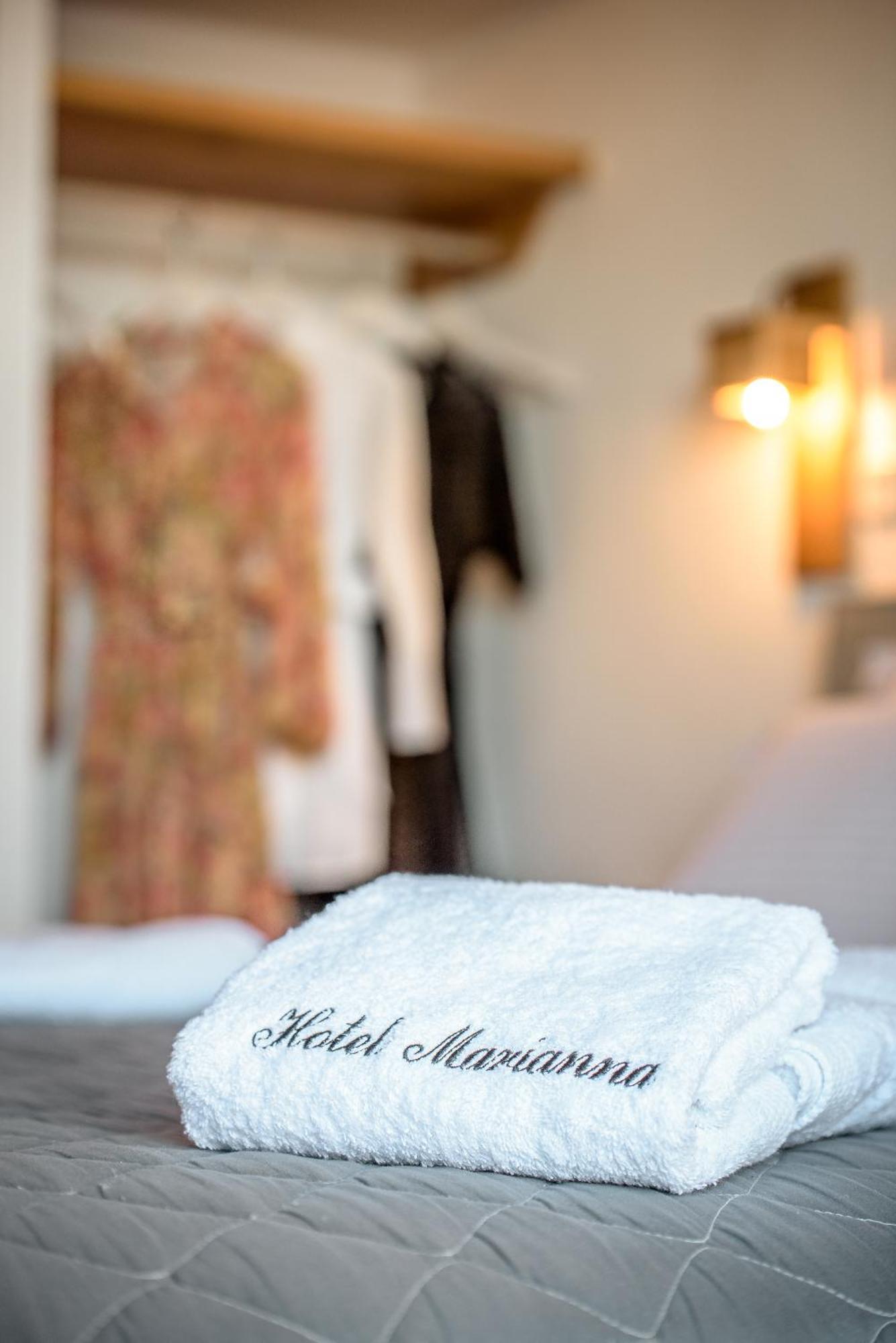 Marianna Hotel Períssa Eksteriør bilde